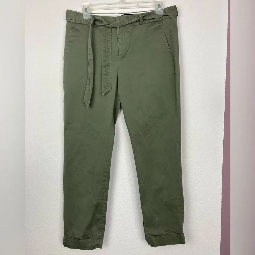 Banana Republic VTG cropped belted straight leg pants w/ cuffed bottoms❤️🌺